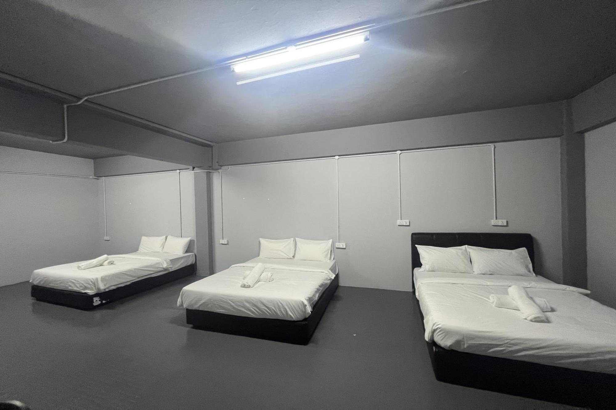 Makotel Hostel Іпох Екстер'єр фото
