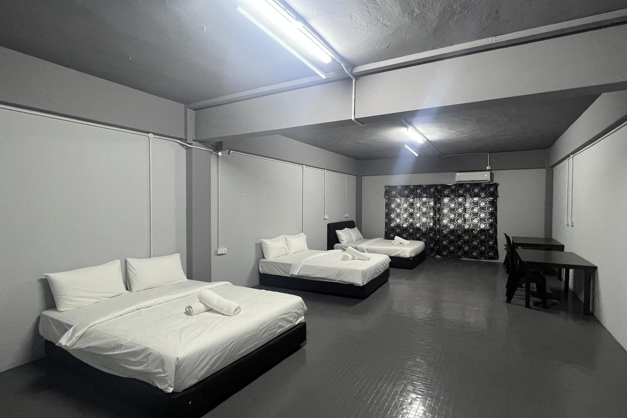 Makotel Hostel Іпох Екстер'єр фото